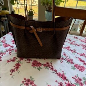 Michael Kors Brown Logo bag